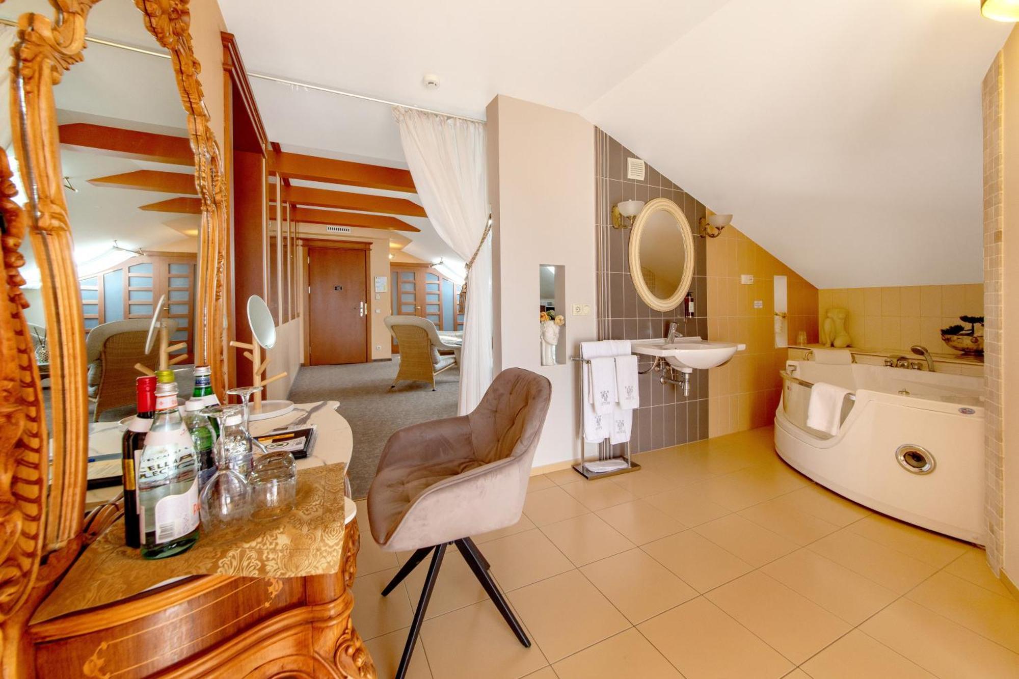 Pazaislis Park Hotel Kaunas Kültér fotó