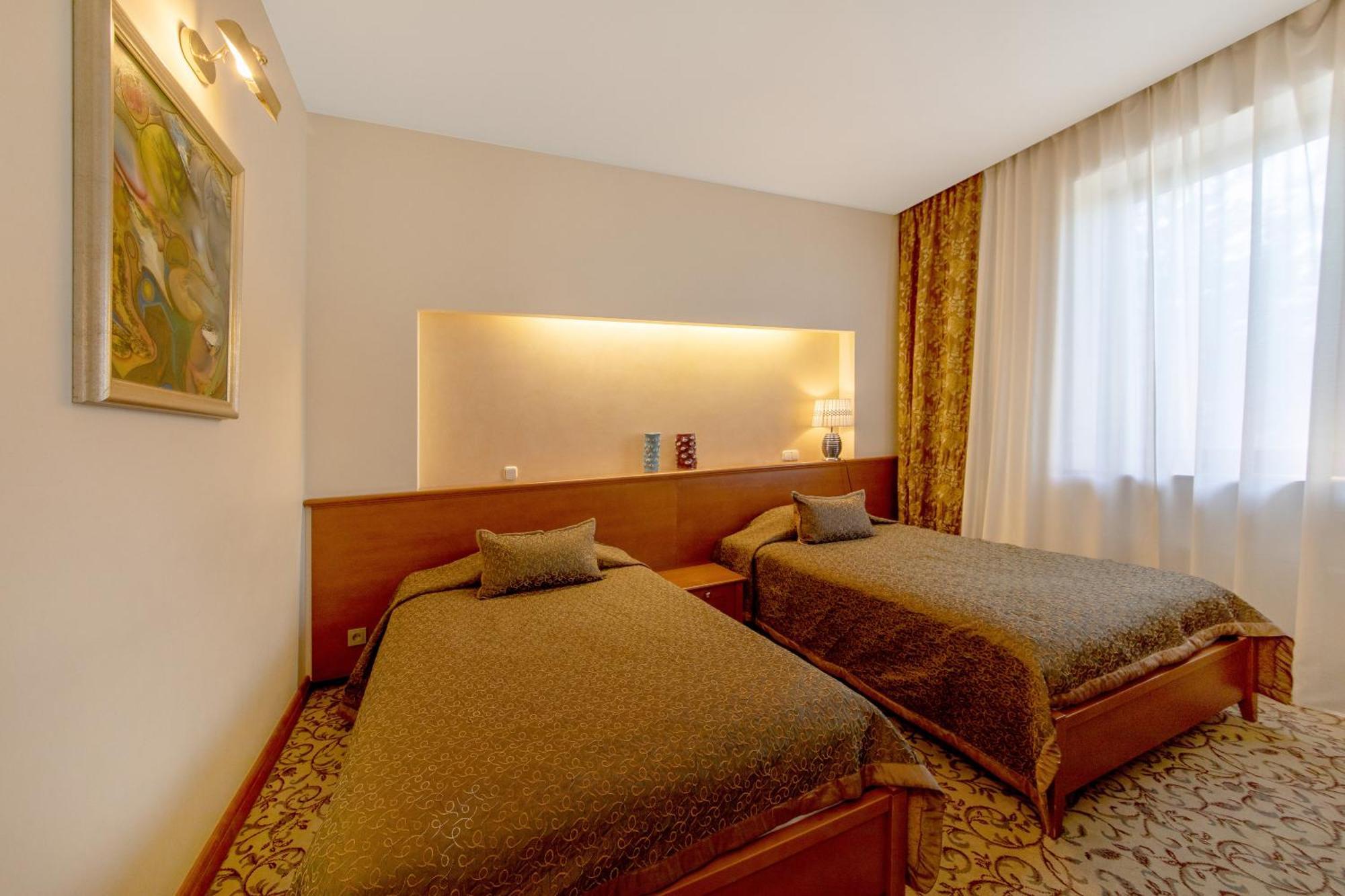 Pazaislis Park Hotel Kaunas Kültér fotó