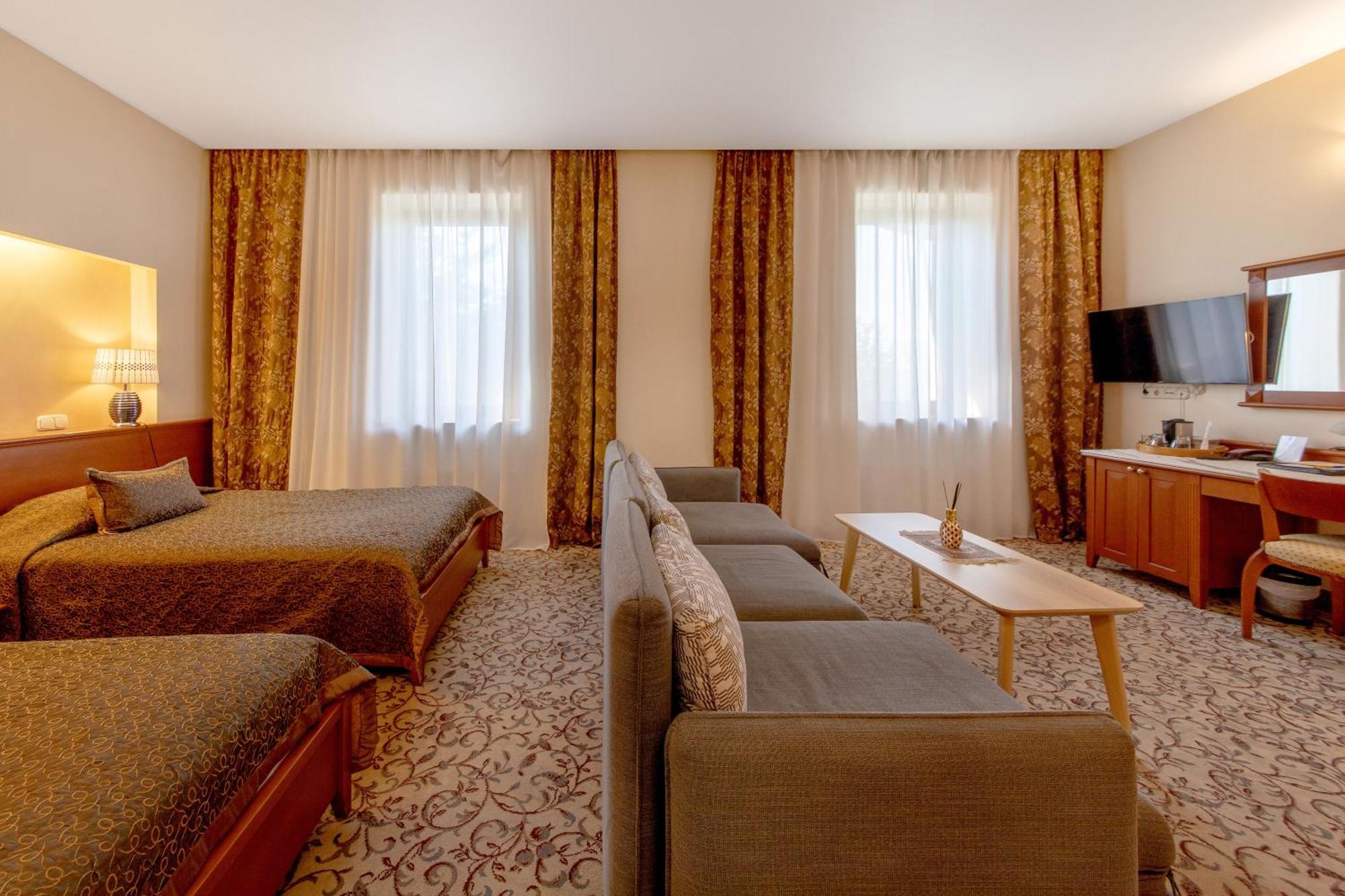 Pazaislis Park Hotel Kaunas Kültér fotó