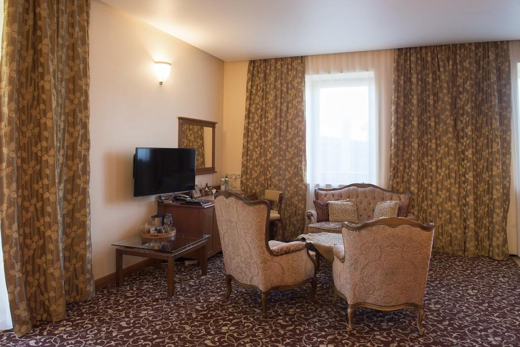 Pazaislis Park Hotel Kaunas Kültér fotó