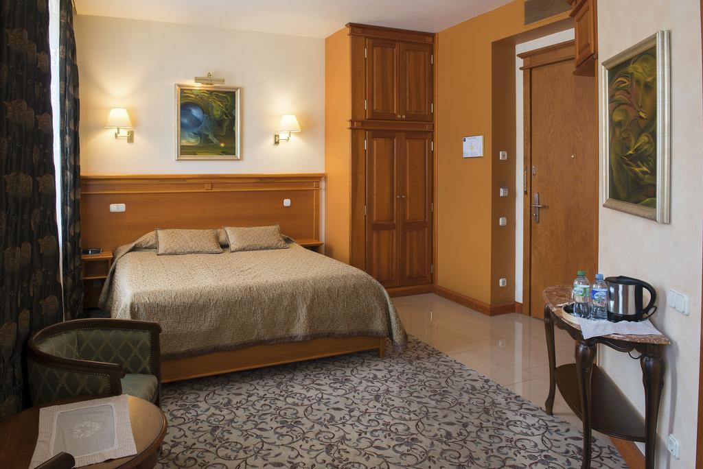 Pazaislis Park Hotel Kaunas Kültér fotó